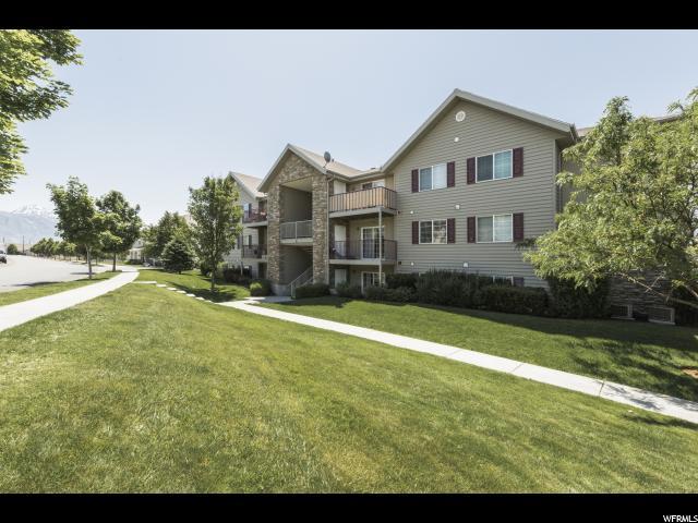 109 S Tamarak Cir