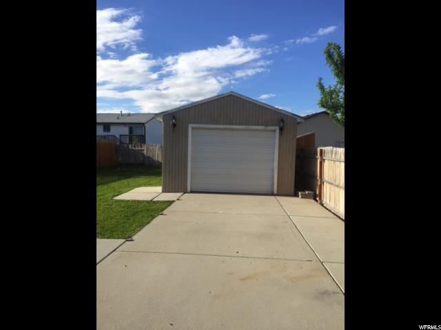 8066 W Thoreau Dr S Magna, UT 84044