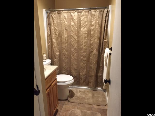 8066 W Thoreau Dr S Magna, UT 84044