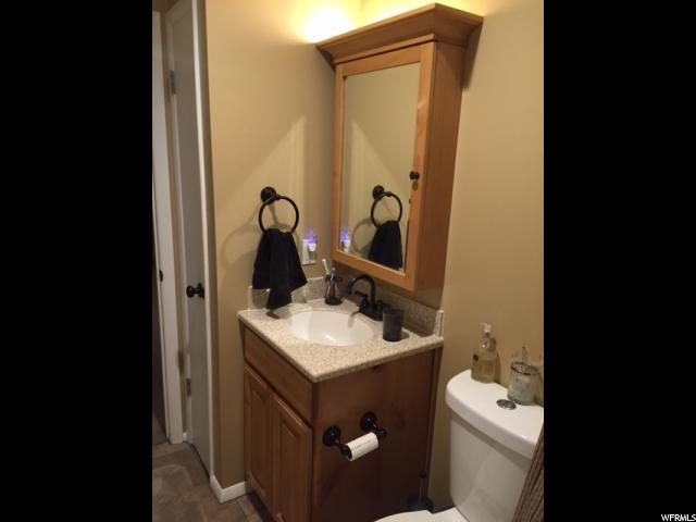 8066 W Thoreau Dr S Magna, UT 84044