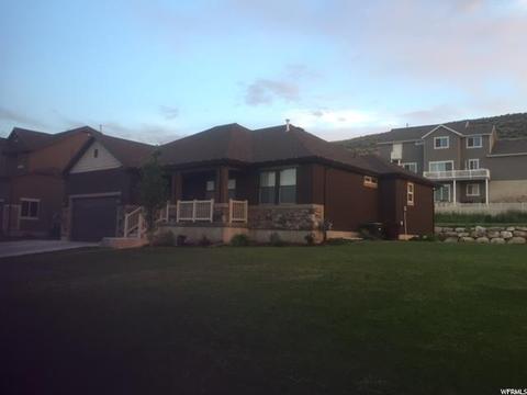 192 W Hillside Dr