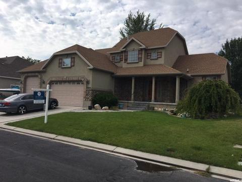 192 W Hillside Dr