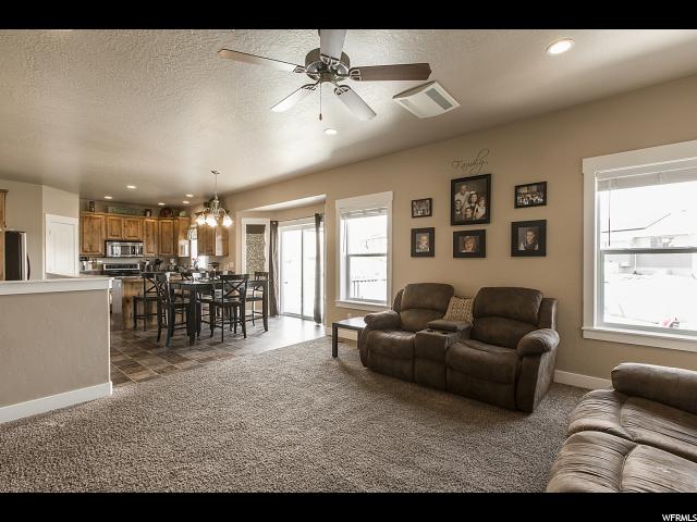 2037 S Bridle Cir Saratoga Springs, UT 84045