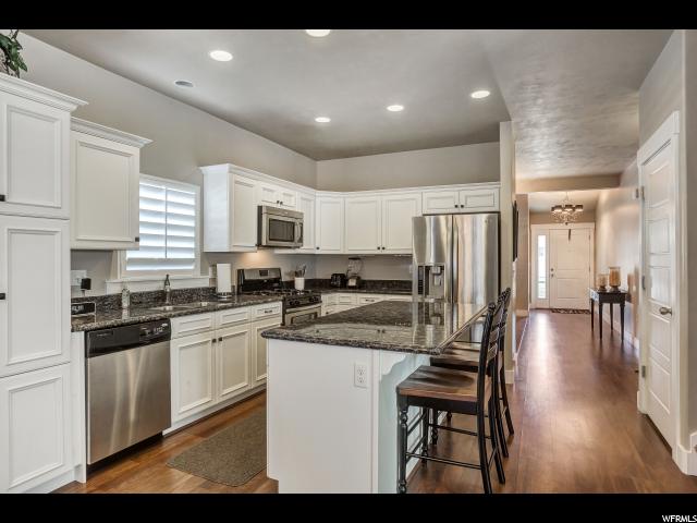 6898 S Suzanne Dr