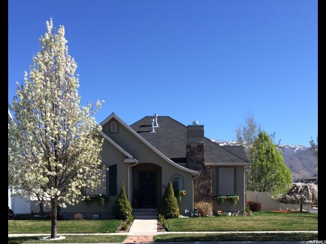 25 E Park Dr S