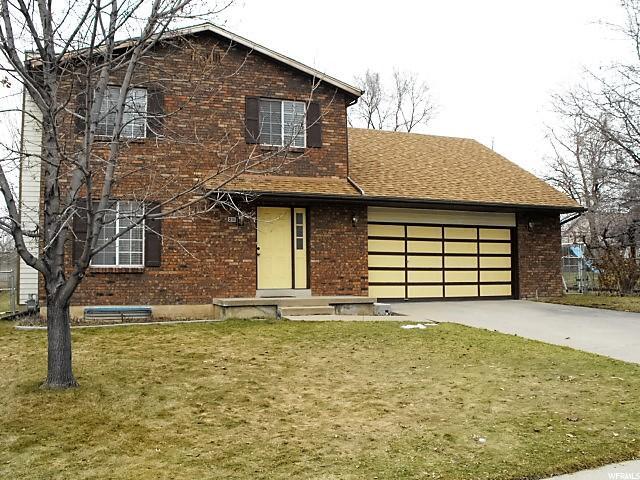 25 E Park Dr S