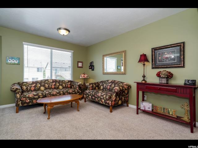 992 W Stonehenge Dr North Salt Lake, UT 84054