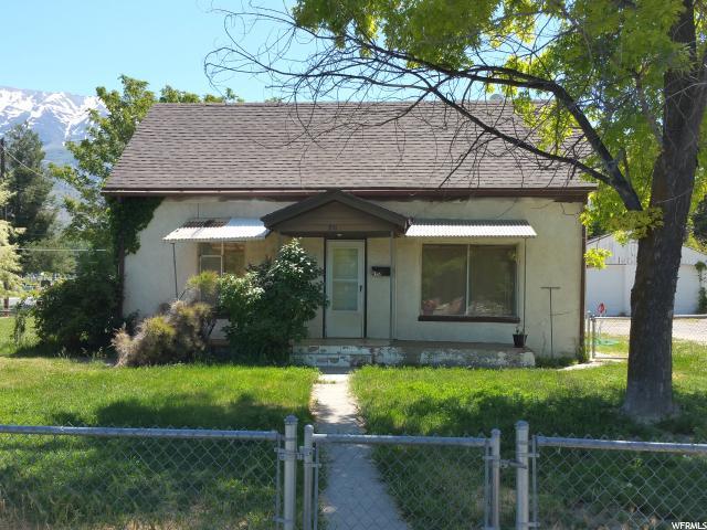 6 S Clayton Ct