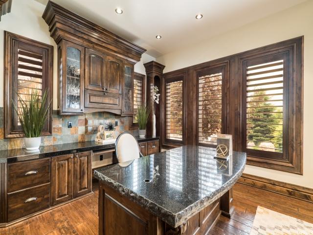 For Sale: 13021 S Riverbend View Cv W Riverton, UT 84065