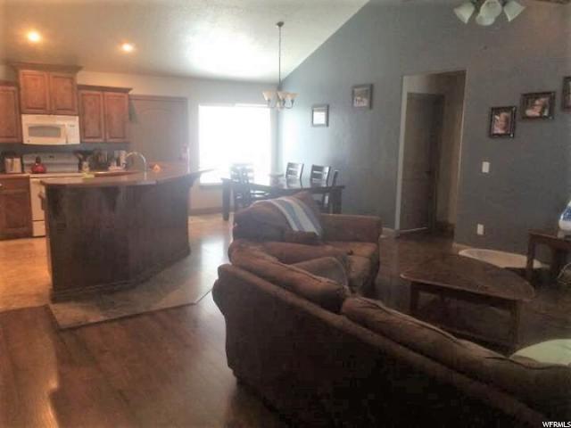 4779 W Hillside Dr