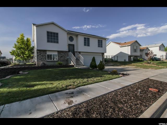 3857 Foxglen