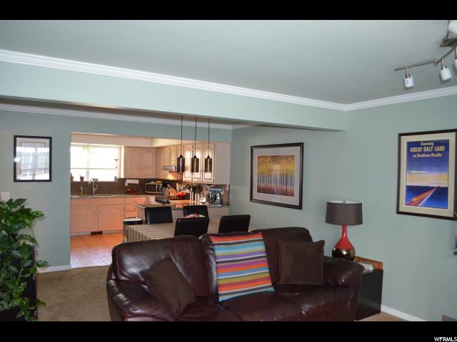 645 E Williamsburg Park Cir S Sandy, UT 84070
