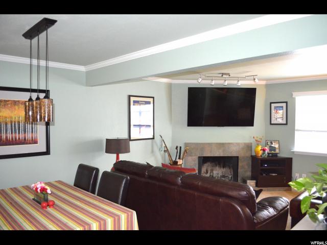 645 E Williamsburg Park Cir S Sandy, UT 84070