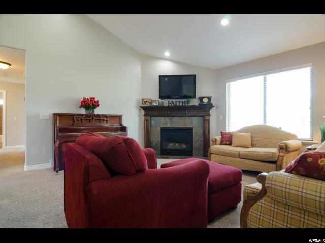 4206 Rose Springs Spgs