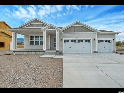 238 Lakeview N