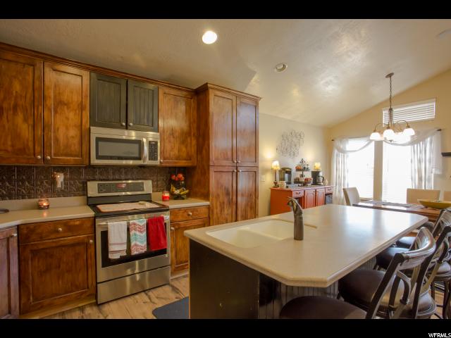 For Sale: 1693 W 2525 S Syracuse, UT 84075