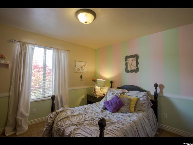 For Sale: 1693 W 2525 S Syracuse, UT 84075
