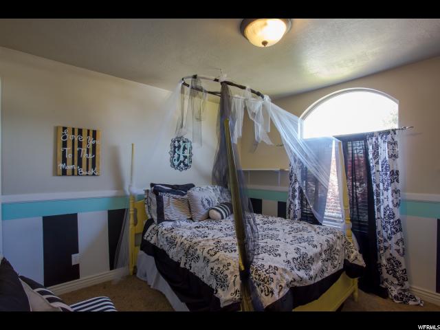For Sale: 1693 W 2525 S Syracuse, UT 84075