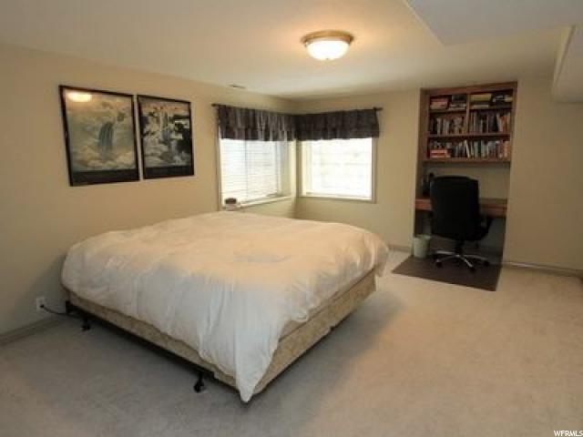 2447 E Granite Hills Cir S