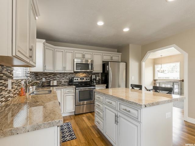 1428 E Cedar Crest Dr Sandy, UT 84092