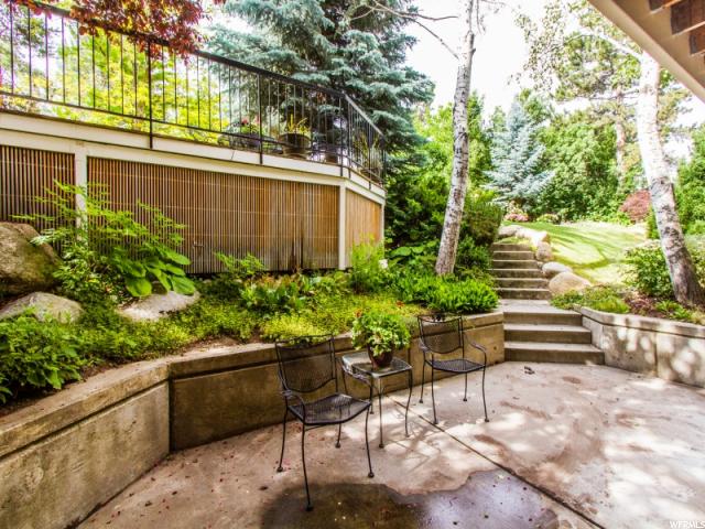 For Sale: 2834 E Etienne Way Sandy, UT 84093