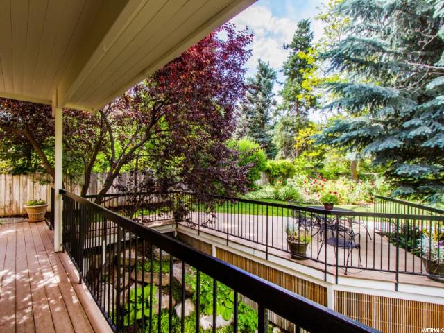For Sale: 2834 E Etienne Way Sandy, UT 84093