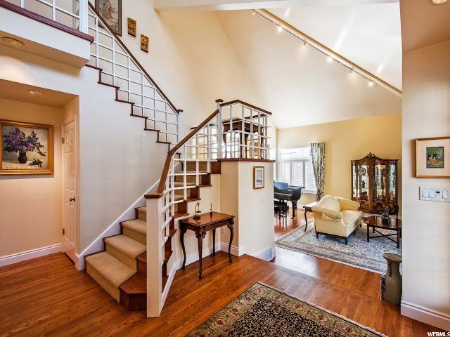 For Sale: 2834 E Etienne Way Sandy, UT 84093