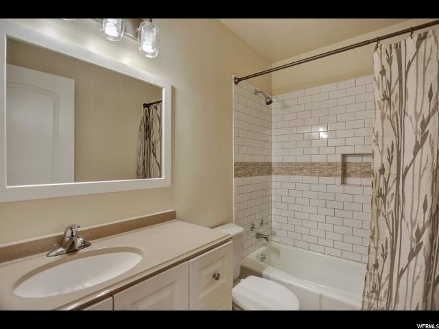 1573 E Crest Cir S Sandy, UT 84093