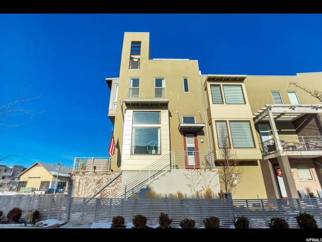 APT 383