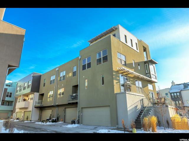 APT 383