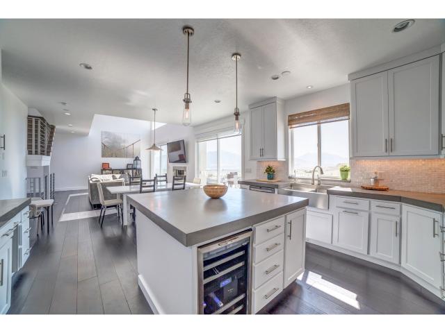 For Sale: 14907 S Aurora Vista Cir Herriman, UT 84096