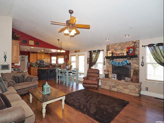 For Sale: 6966 W Dusty Rose Cir S Herriman, UT 84096