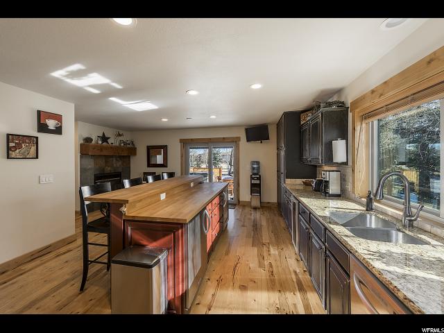 1103 Angus Ct #106