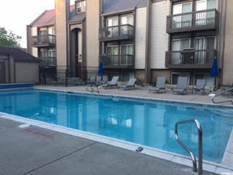 5327 S 560 St E #C