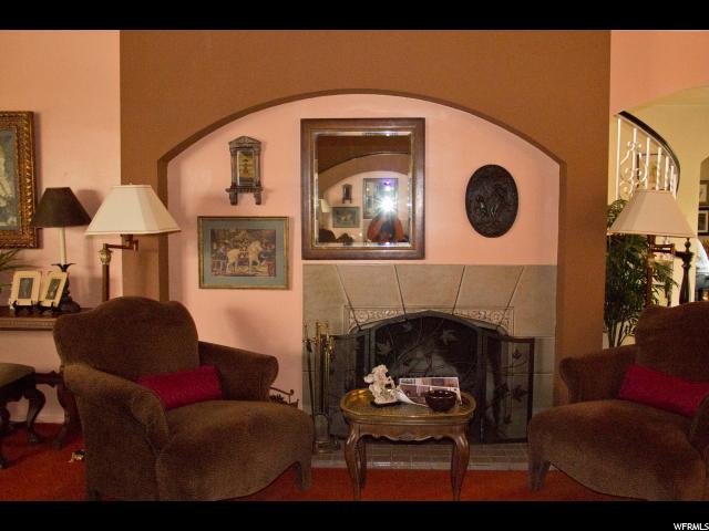 933 S Greenwood Ter #16