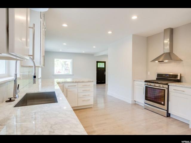 260 E Edith Ave