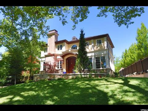 2255 S Onieda E