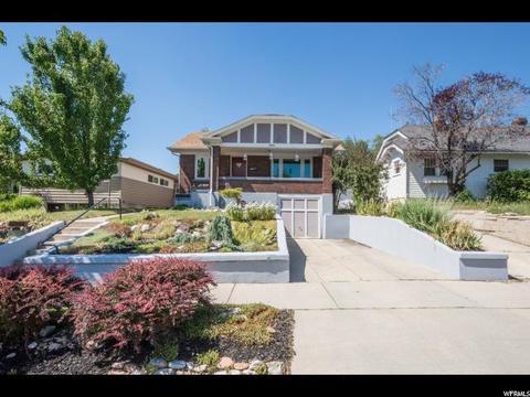 1386 E Laird