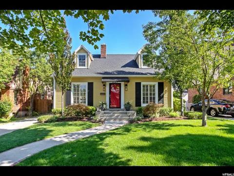 1386 E Laird