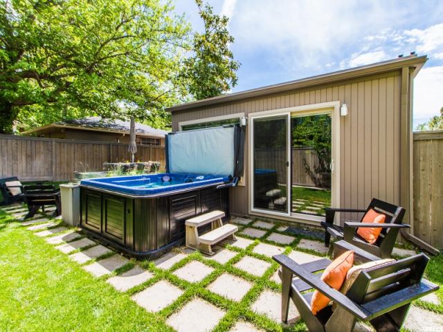 For Sale: 2475 E Emerson Ave S Salt Lake City, UT 84108