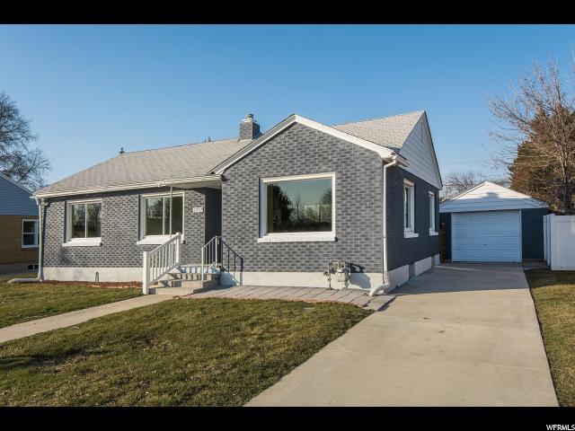 1273 E Parkcrest Cir