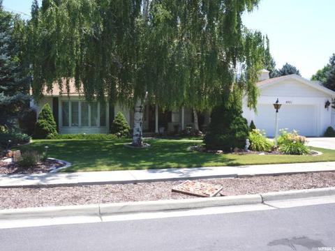 1711 E Village Grn S