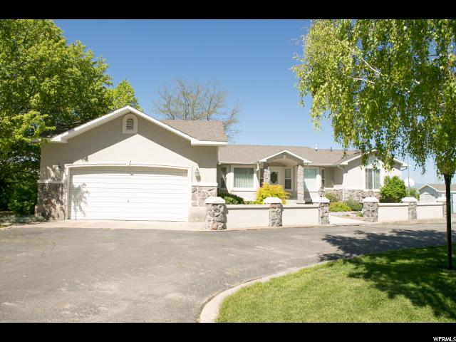 1560 E 1325 N