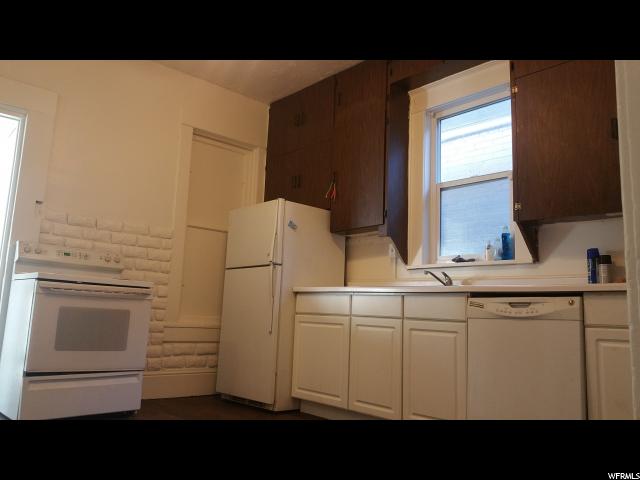 238 Adams Ave