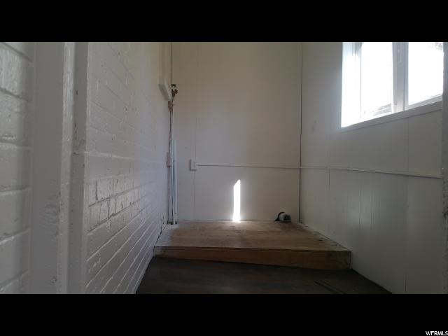 238 Adams Ave