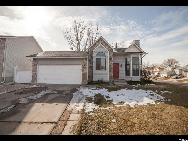 1724 E Swan S