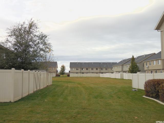 1772 W Cobblestone Way