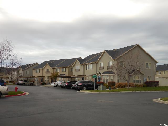 1772 W Cobblestone Way