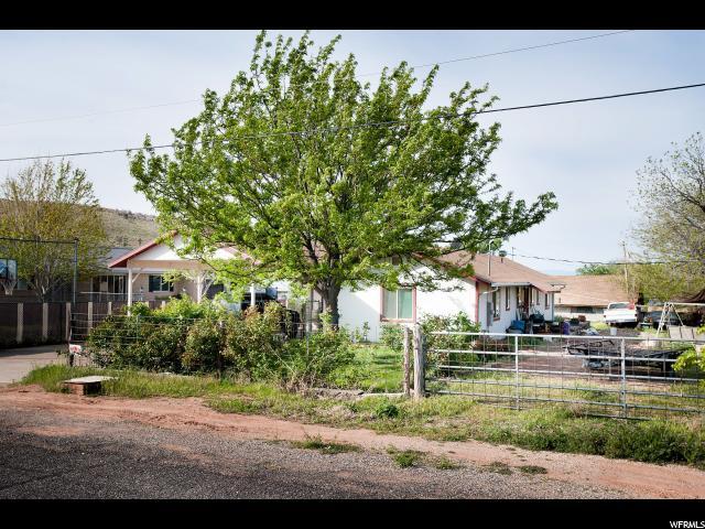 279 N Hillside Dr