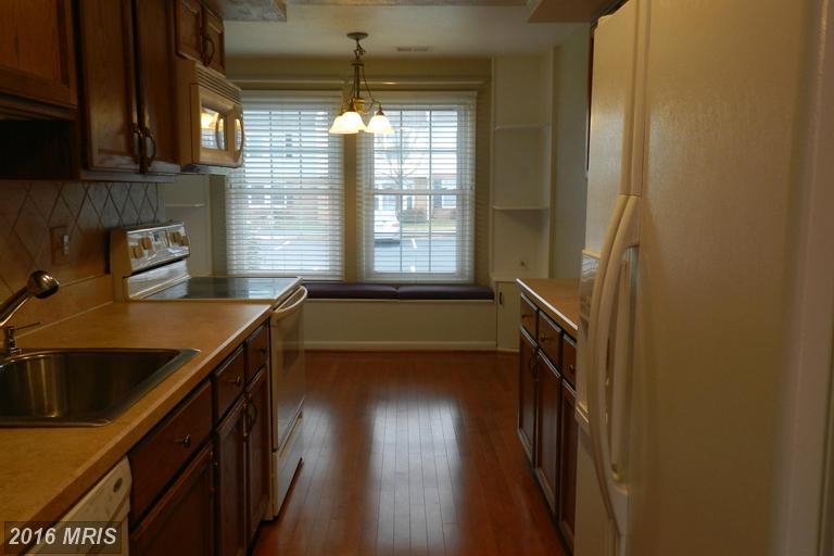 8866 Teakwood Ct